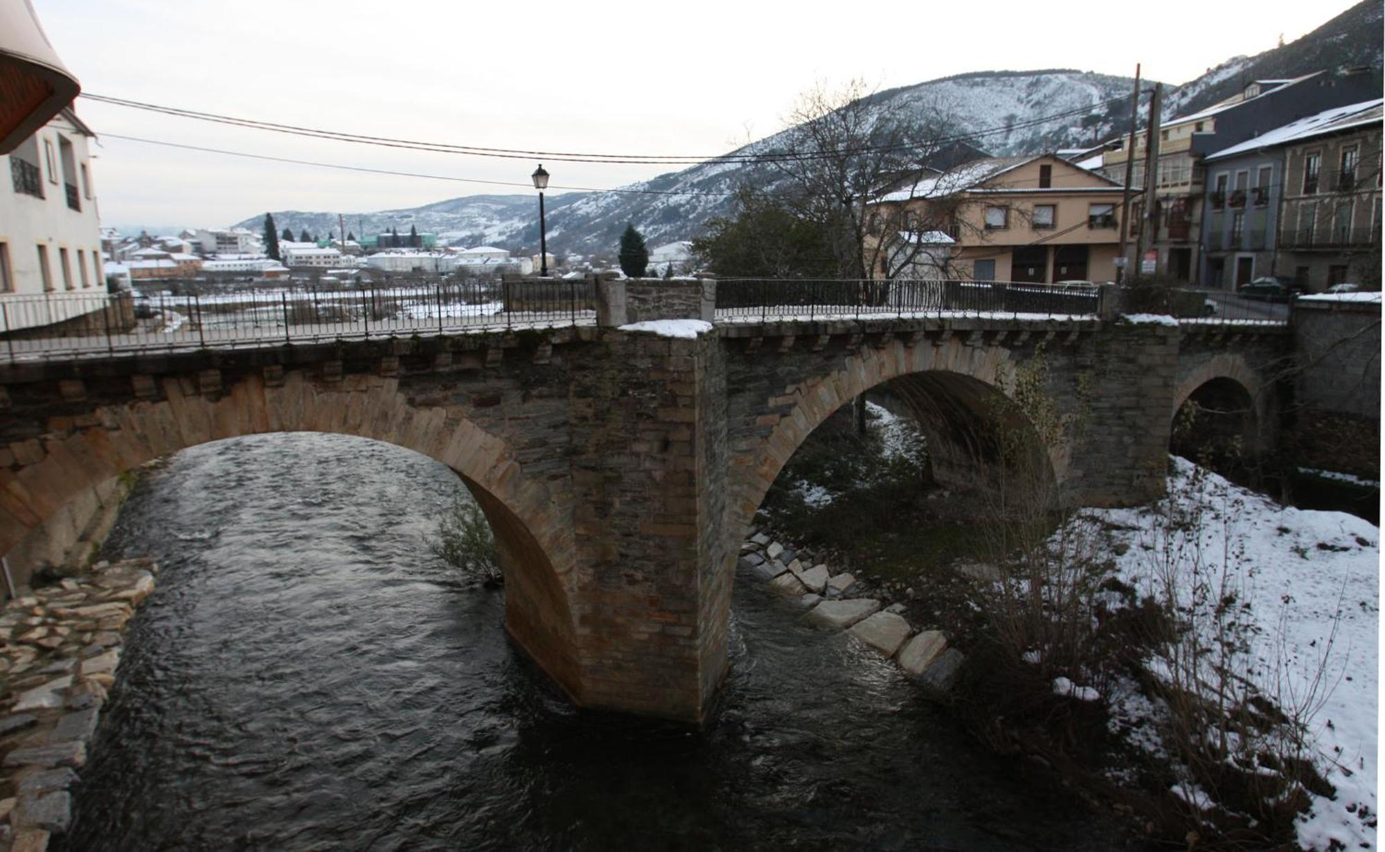 Hostal Restaurante Mendez Villafranca Del Bierzo Dış mekan fotoğraf